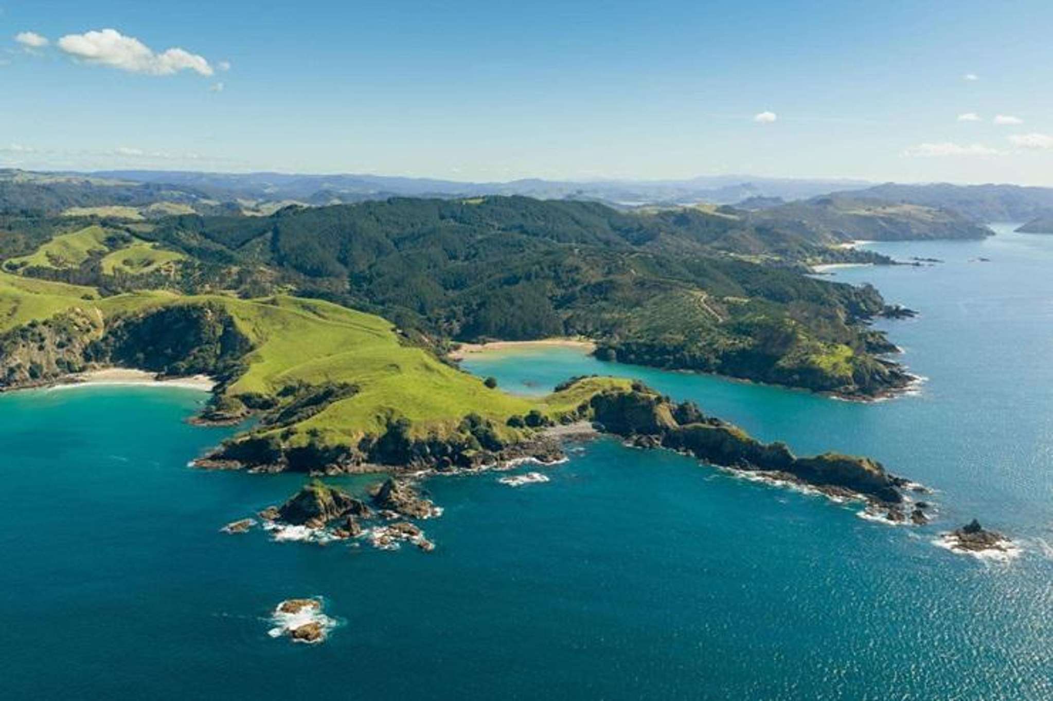 Foreign buyer flees Middle East, eyes Northland estate - ‘he got sick of the missiles’