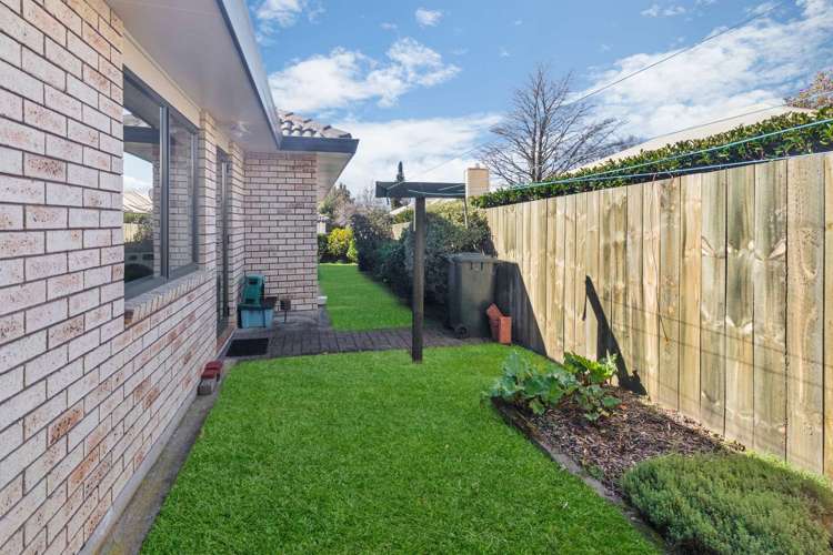 74a Lytton Street Glenholme_16