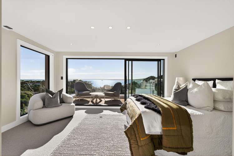 52 Beach Road Castor Bay_19