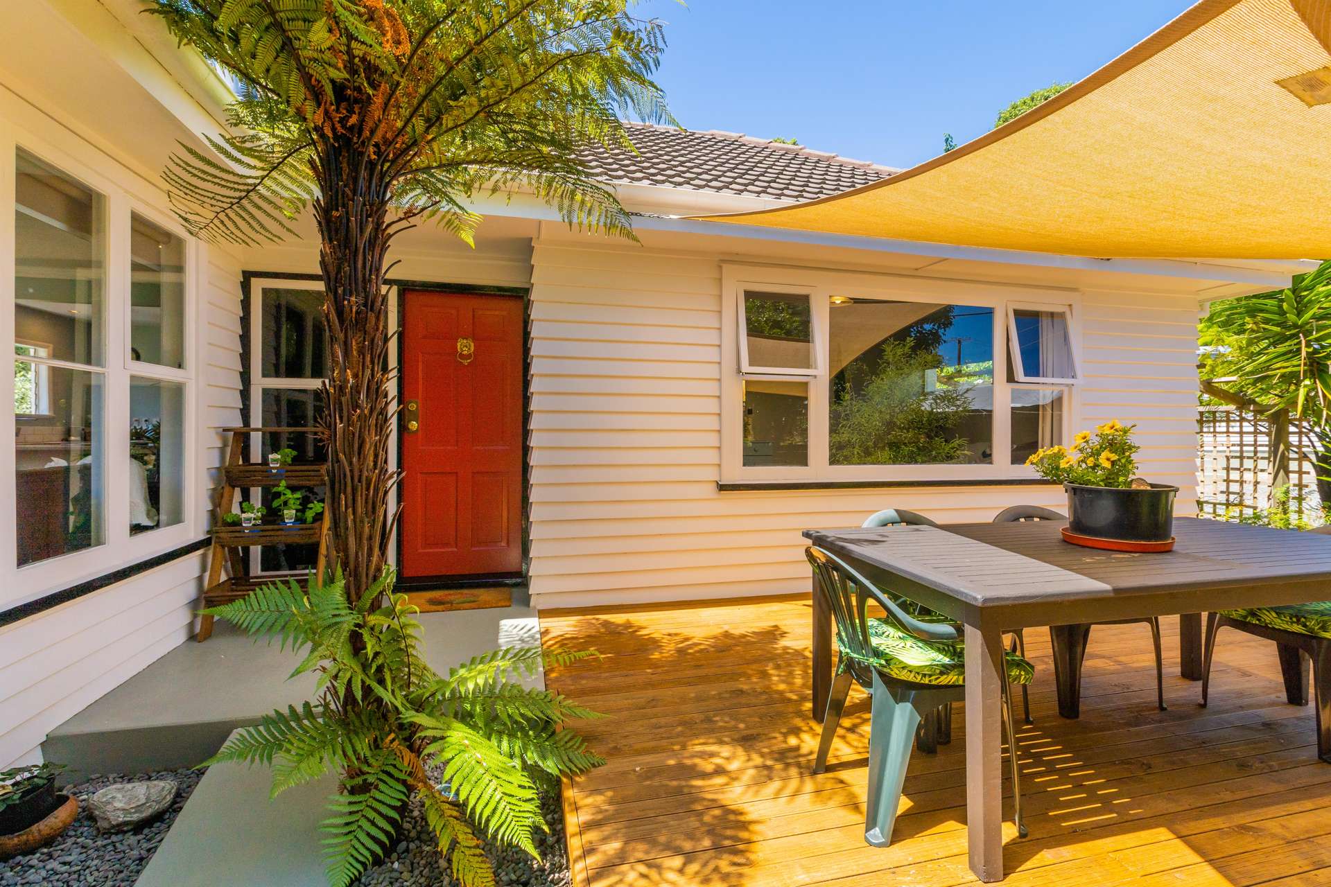 2/4 Rata Road Raumati Beach_0