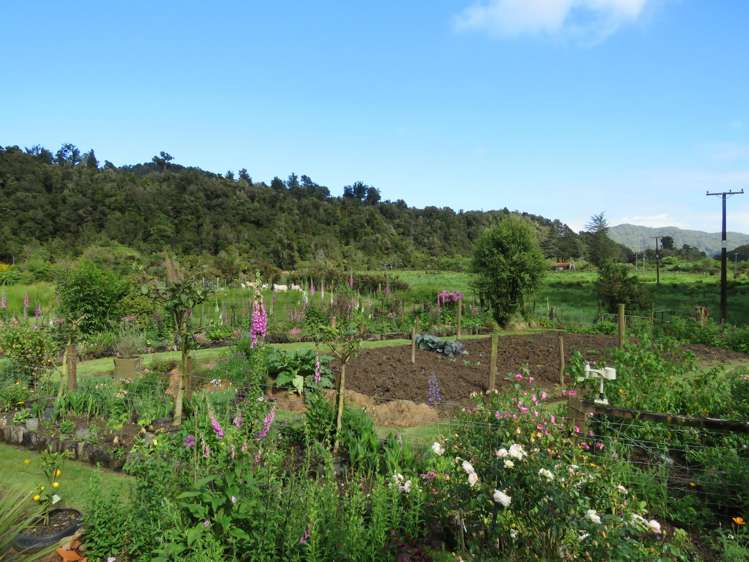 6 Gladstone Street Seddonville_14