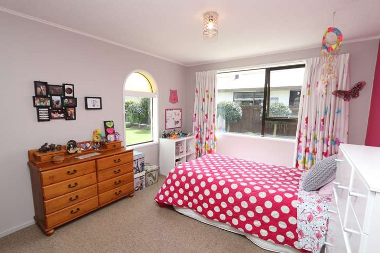 22 Glassey Drive Allenton_13