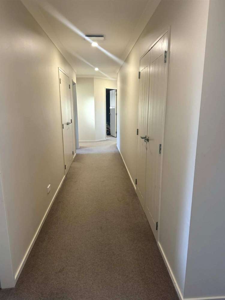 42 Peter Hall Drive Kelvin Grove_32