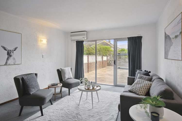 6/31 Mana Avenue Titahi Bay_2