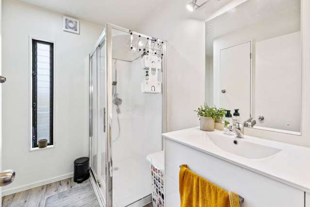 2/12 Ambrico Place New Lynn_3