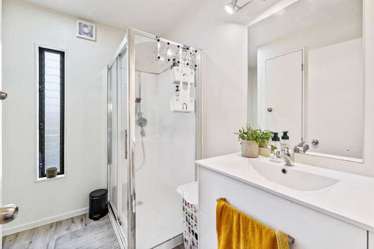 2/12 Ambrico Place New Lynn_3