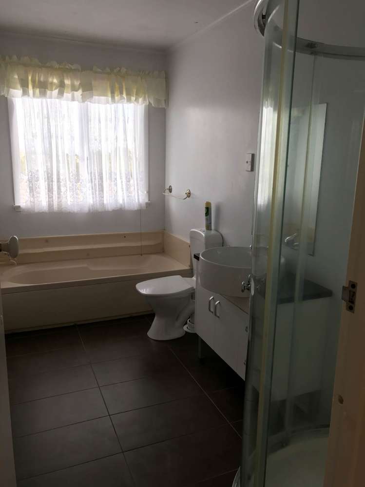 31 Kyle Road Greenhithe_7