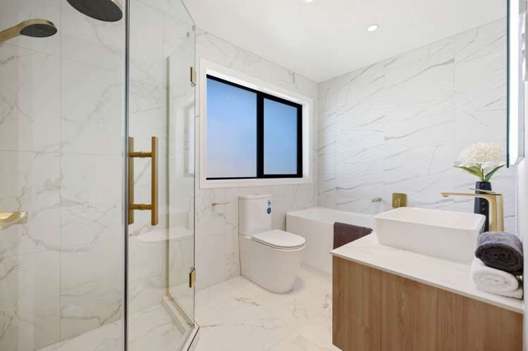 17 Ballyalton Crescent Flat Bush_47
