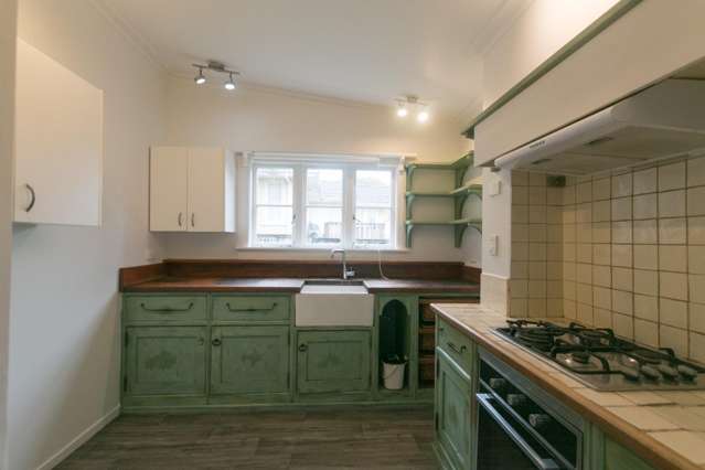 15 Bollard Avenue 1733_3