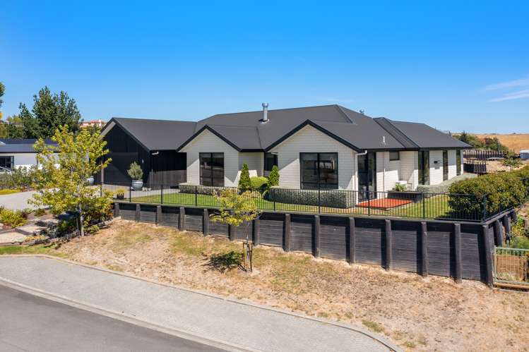 23 Golf View Close Fairhall_35