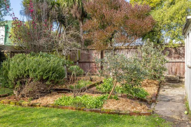 14 Wilding Street Saint Martins_16