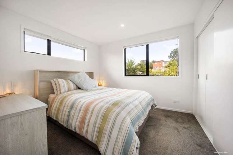 4/80 Awaroa Road Sunnyvale_6