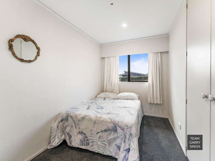 5 Rushgreen Avenue Pahurehure_17