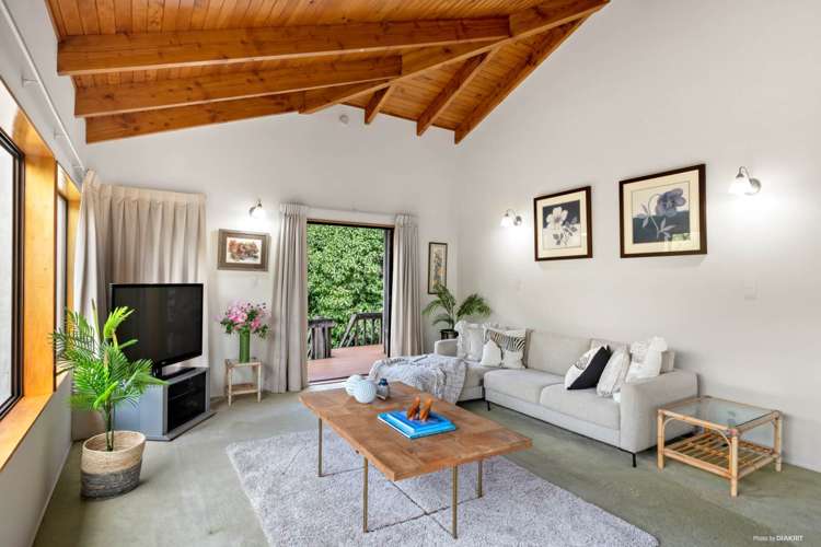 38 Awanui Rise Papakura_9