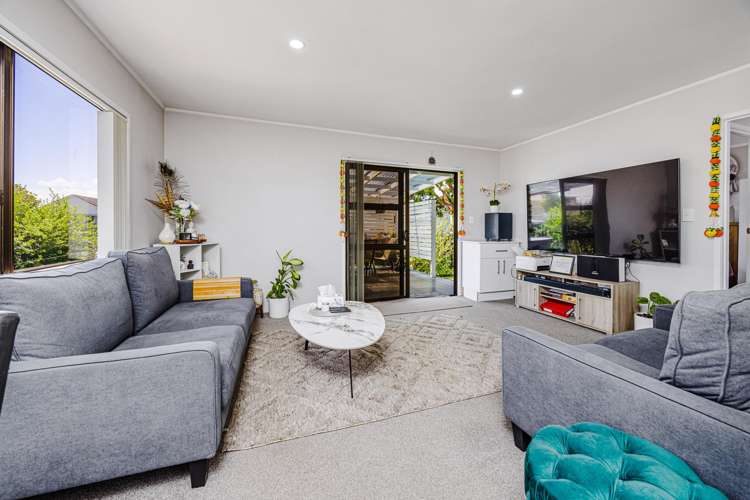 1/2 Burundi Avenue Clendon Park_9