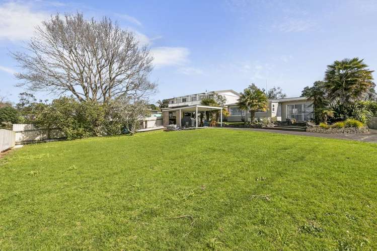 45 Queen Mary Avenue New Lynn_12