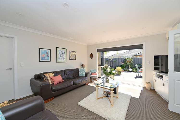 3 Somes Place Poraiti_6