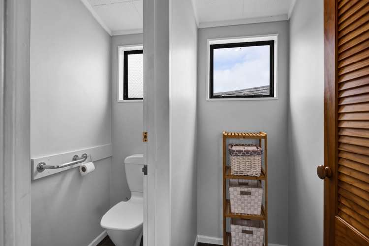 11 County Drive Hawera_25