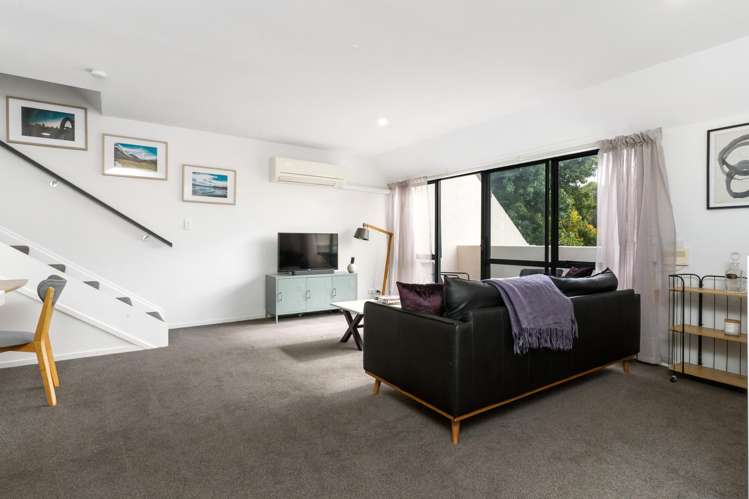 3/324 Worcester Street Linwood_3