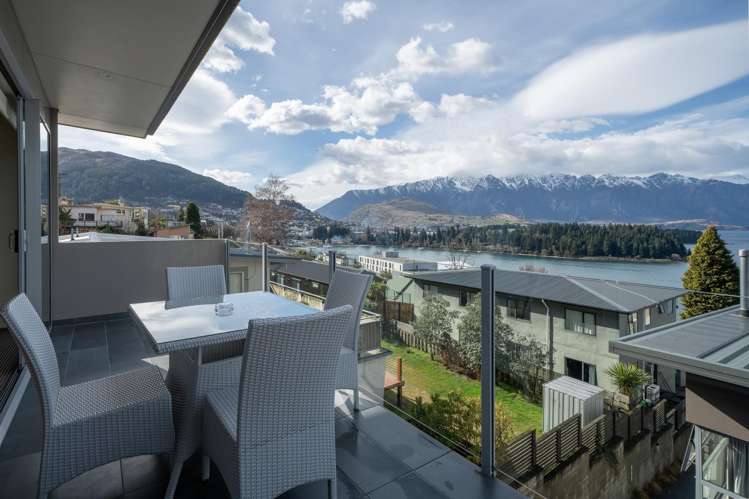 Unit 1 LakeRidge Apts, 51 Thompson Street Queenstown_3