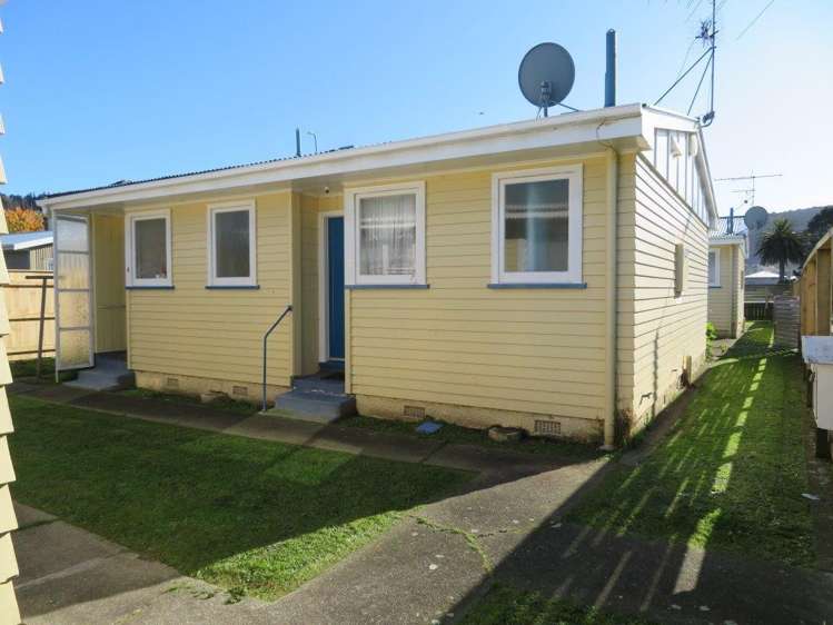 2/1A Tocker Street_0