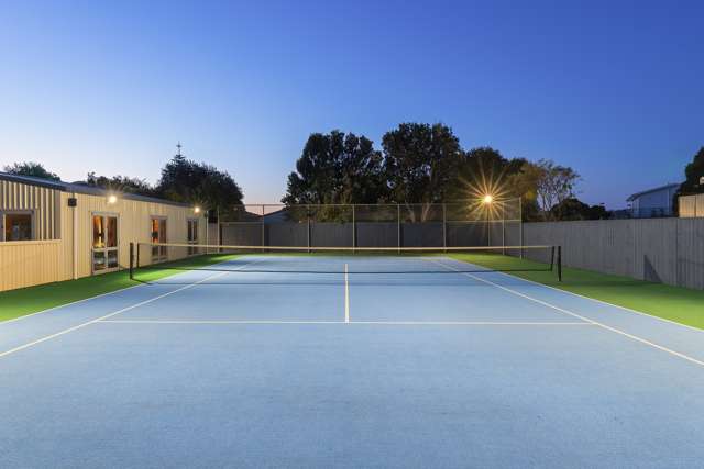 10 and 12 Adrian Grove Waikanae Beach_4