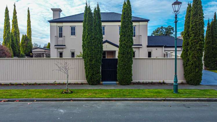 12 Chateau Drive Burnside_23