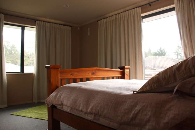 10 Lomas Way Albany_13