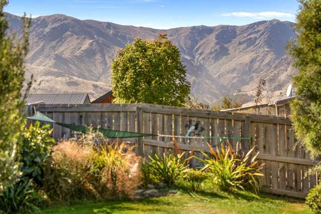 8 Bell Street Lake Hawea_2