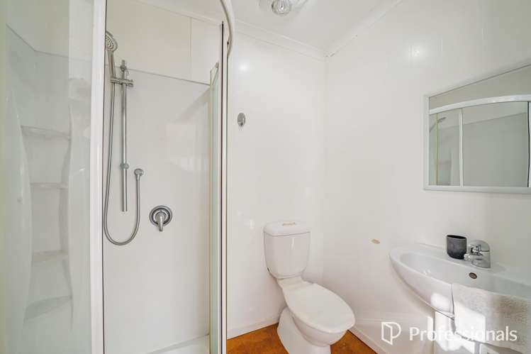 1/102 Horoeka Street Stokes Valley_11