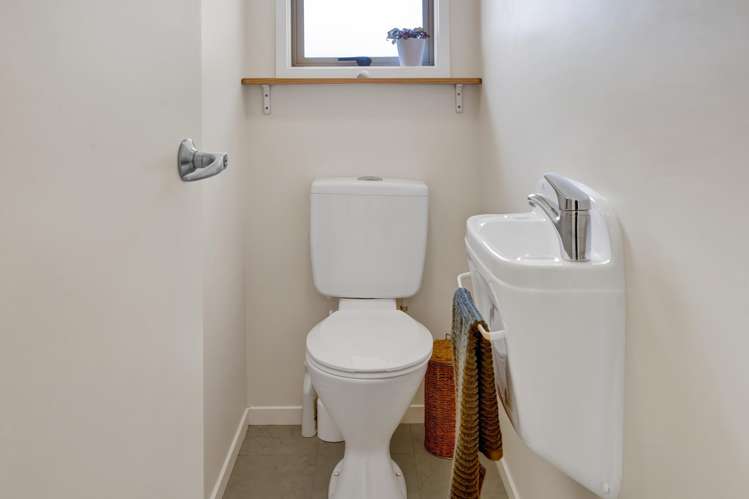 164 Cross Road Lepperton_16