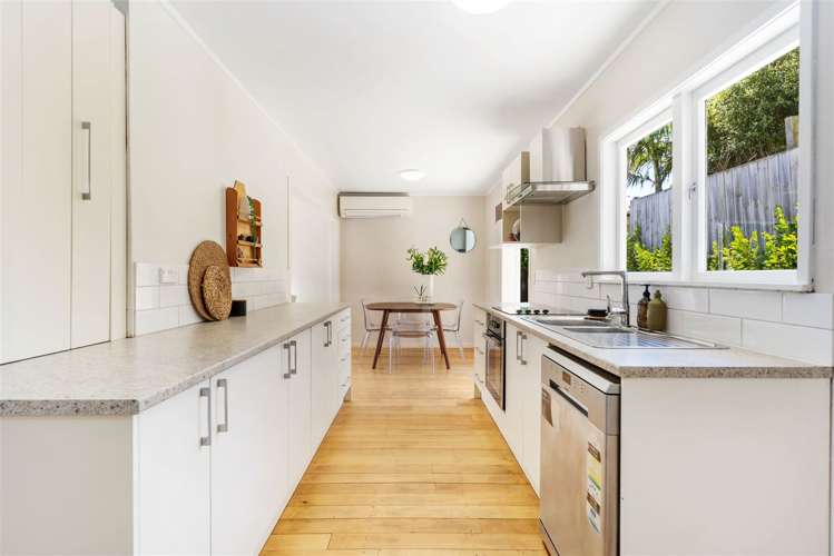 9 Hellyers Street Birkdale_9