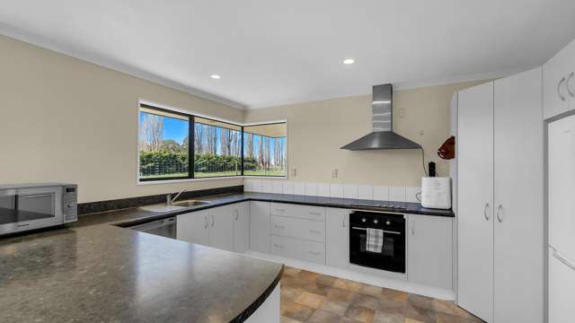 275 Plaskett Road Fernside_3