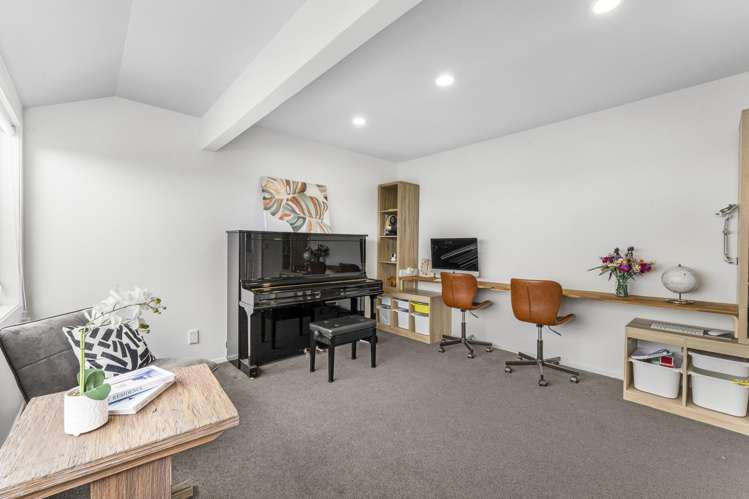 94 Norman Lesser Drive St Johns Park_12