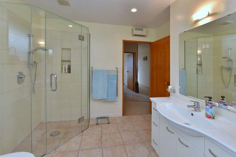 8 Kowai Place Amberley_13