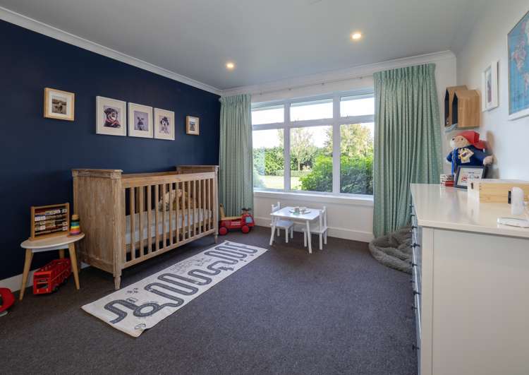 241 Grahams Road Willowby_13