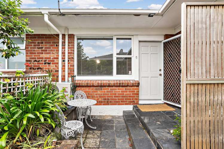 5/43 Queens Avenue Mount Eden_0