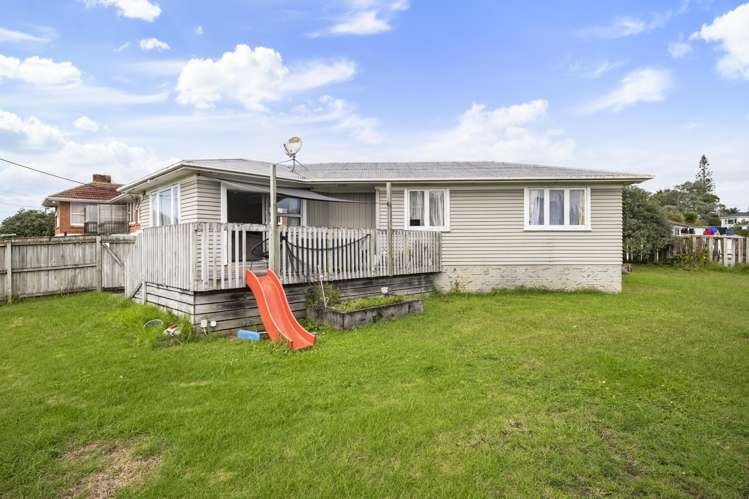 6 Blease Street New Lynn_15