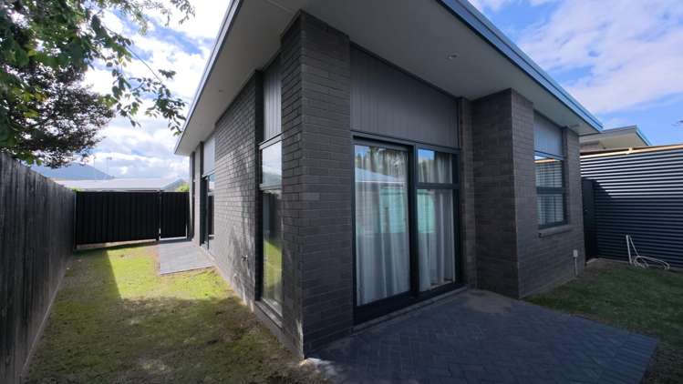 5/17 Simkin Street 11209_13