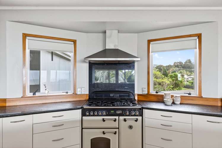 11 Douglas Street Okitu_12