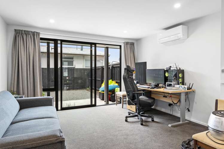 2/30 Frederick Street Waltham_4