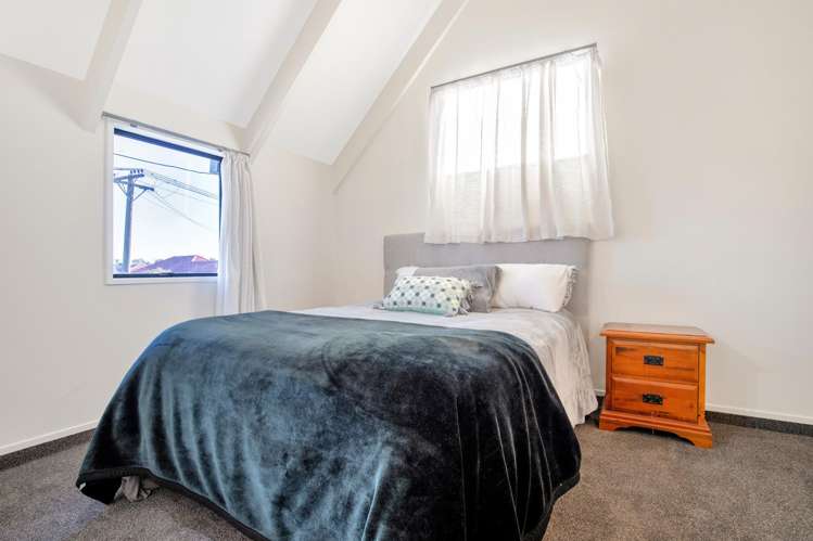 2/10 Nortons Road Avonhead_11