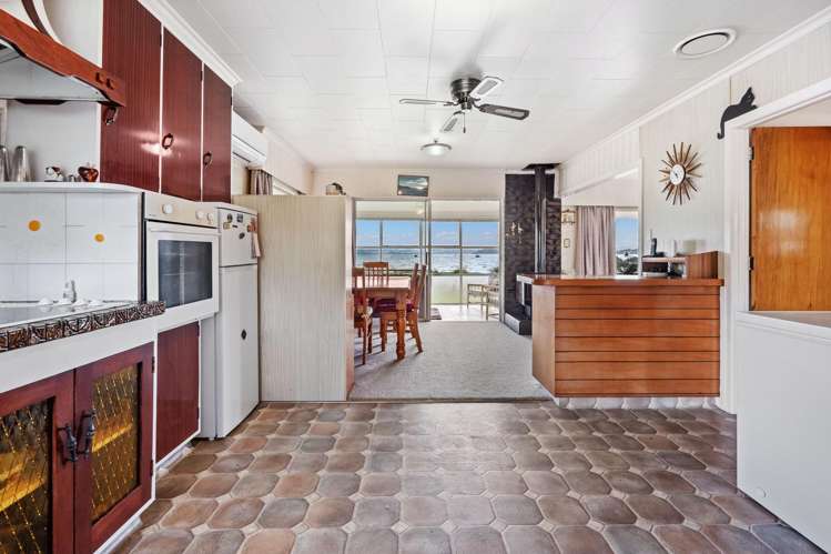 16 Waikaraka Beach Road Tamaterau_3