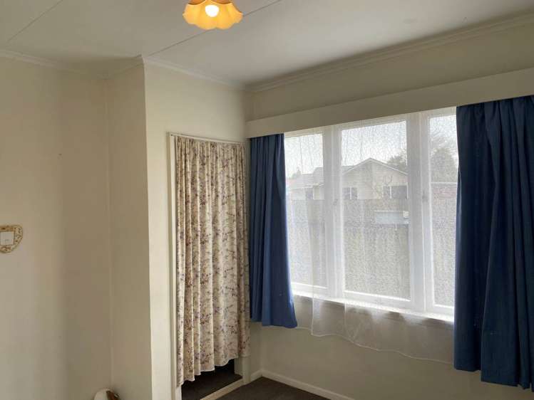 13a Reid Road New Lynn_6