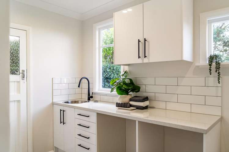 44 Gurney Road Kelson_18