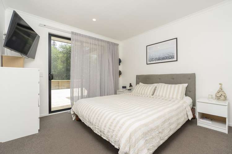 61 Pebble Beach Boulevard Kamo_6