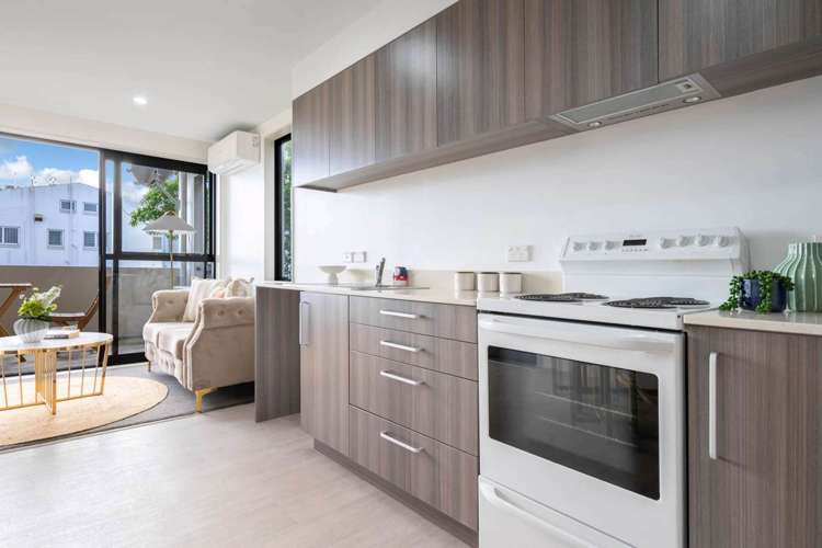 Great North Road Avondale_2