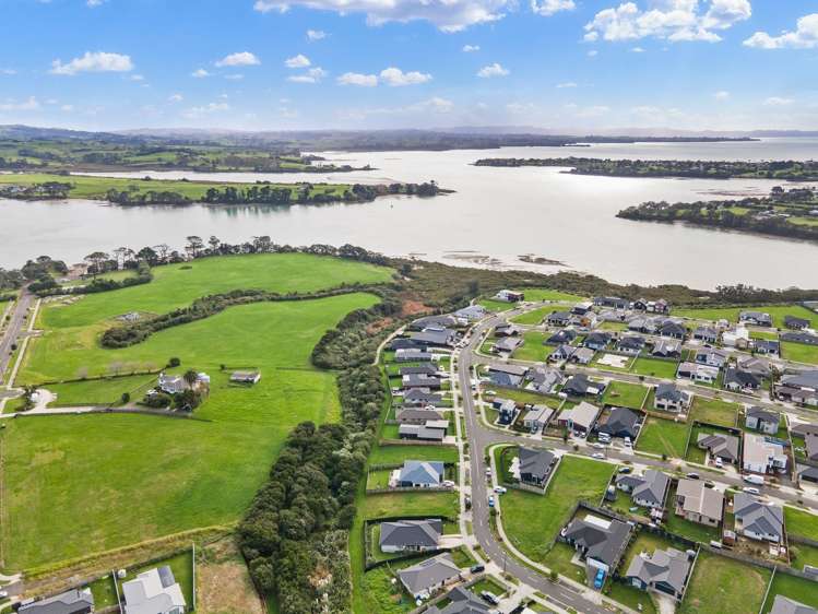 19 Tahuna Minhinnick Drive Glenbrook_21