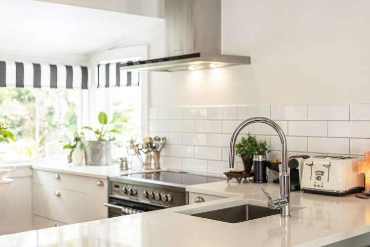 31 Alison Road Surfdale_12