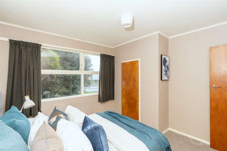 9 Rosalind Street Deanwell_12